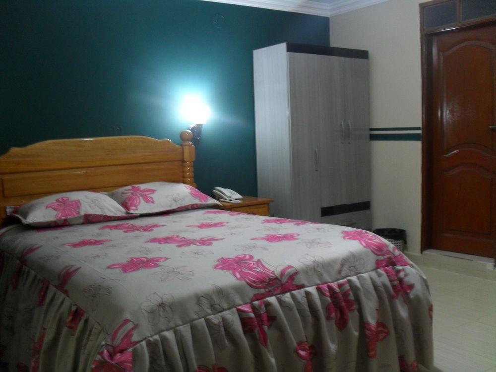 Hostal Corona Blanca Sucre Dış mekan fotoğraf